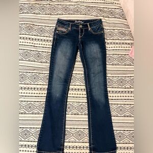 Amethyst jeans dark wash low rise bootcut jeans with designs on pockets